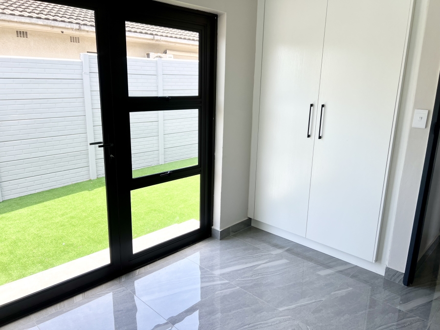 3 Bedroom Property for Sale in Bothasig Western Cape